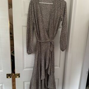 Floral Wrap Dress in Green/violet